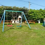 Pueblo De Apartment *