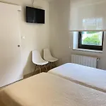 Pueblo De Apartment